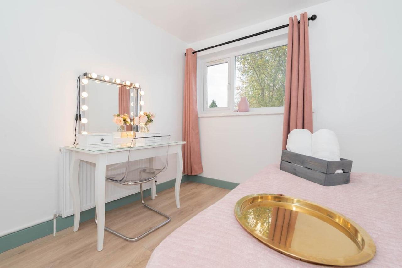 Luxury Urban Oasis In West Midlands Appartamento Birmingham Esterno foto